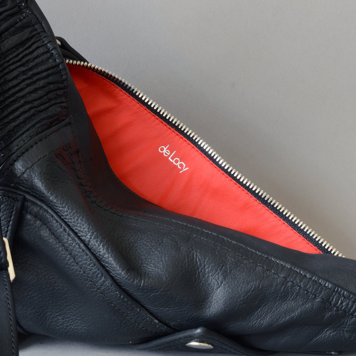 Akai Sling Bag #024