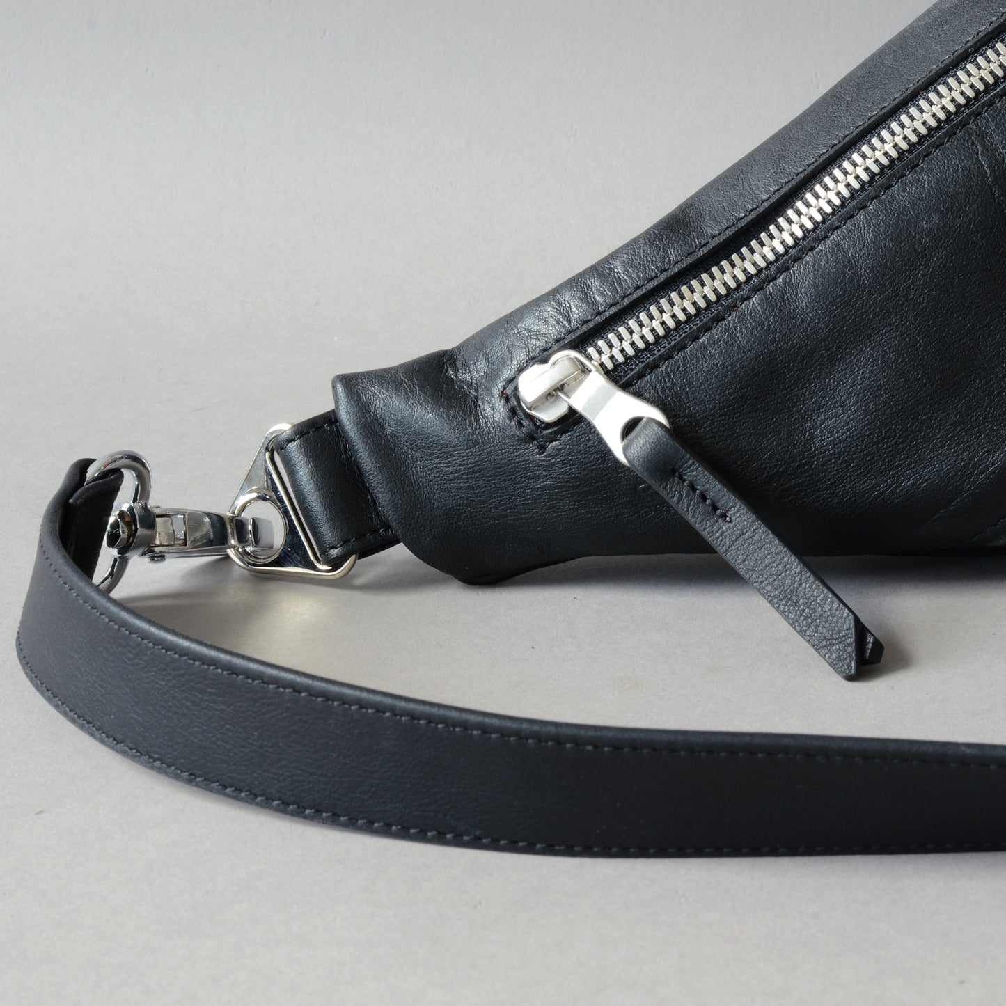 Akai Sling Bag #024