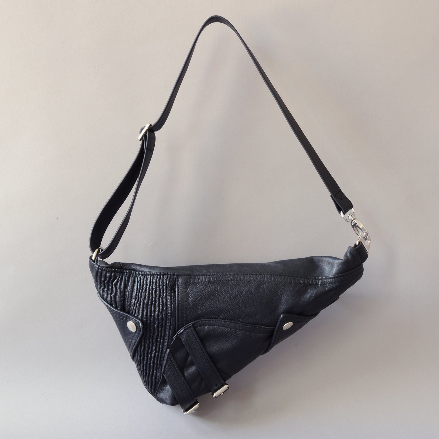 Akai Sling Bag #024