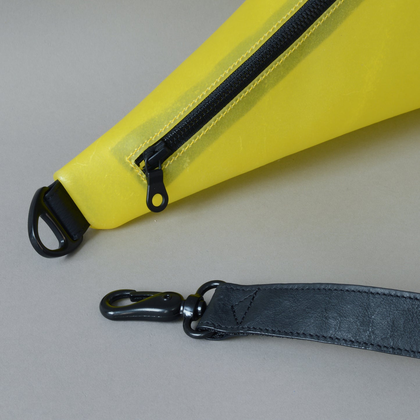 Scarlett Prism Yellow